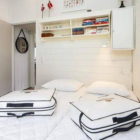 Iii Tatil Evi *